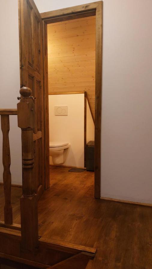 Hlucov Lesni Chalupa Kokorin Buitenkant foto